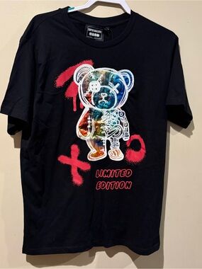 Super Massive black Limited Edition' Bear Graphic T‑Shirt size L